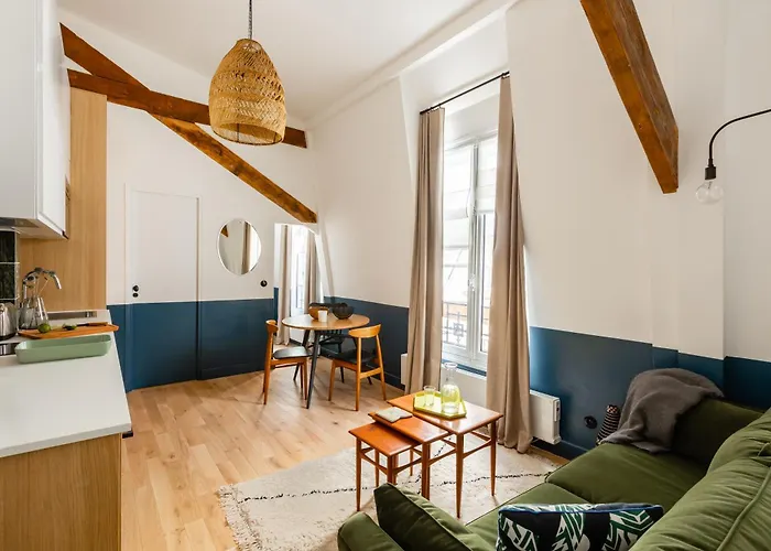 3 Pieces Place Contrescape Apartmán